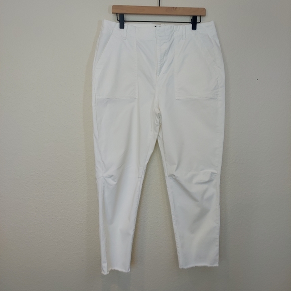 Banana Republic White Girlfriend Authentic Chino Pant Raw Hem Sz 12 - Picture 3 of 17